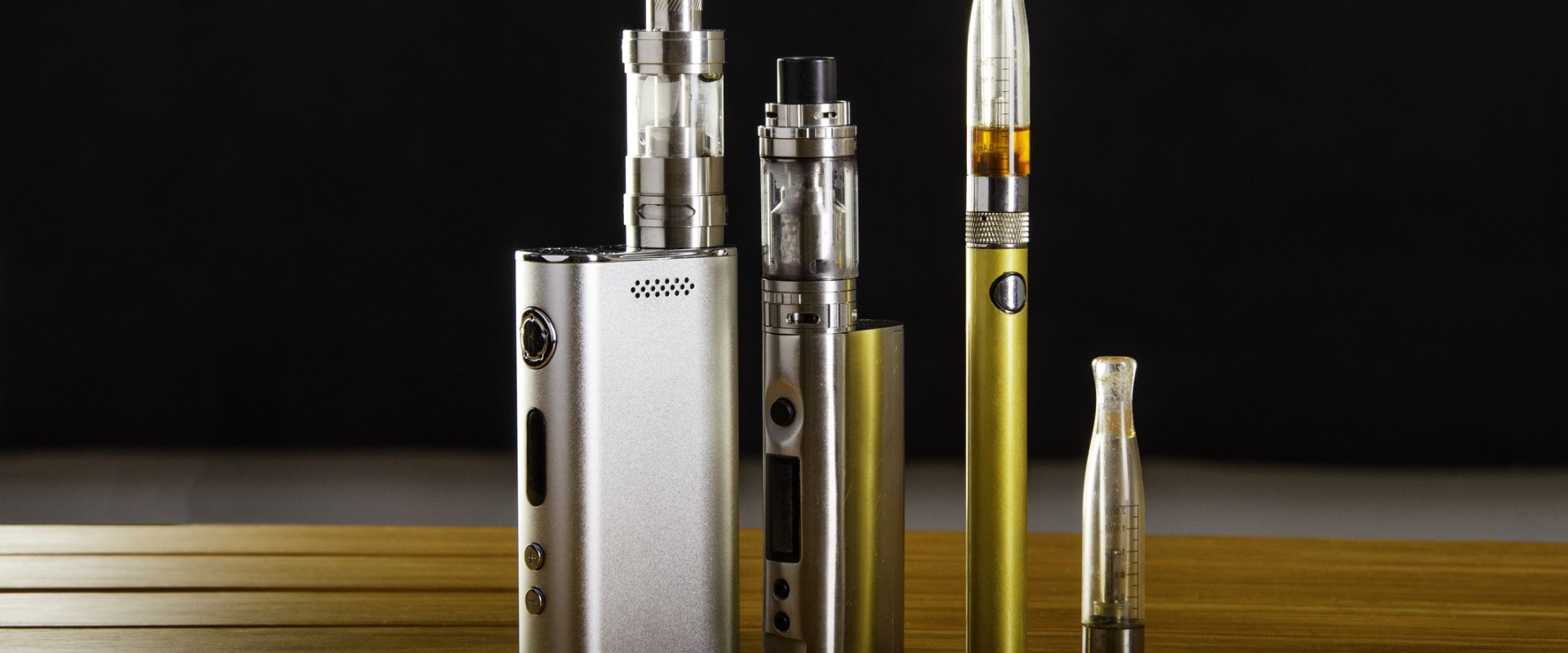The Difference Between an E-Cigarette and a Vape